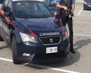 Fanno saltare il Postamat ma i malviventi costretti a fuggire a mani vuote